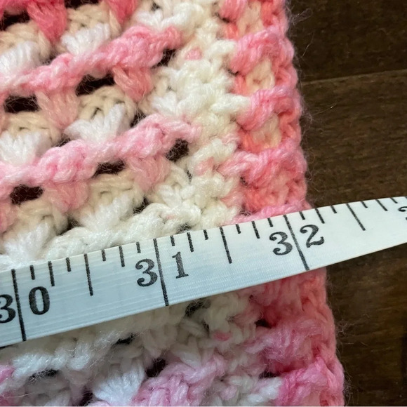 Pink and White Knit Baby  Blanket - Picture 2 of 4